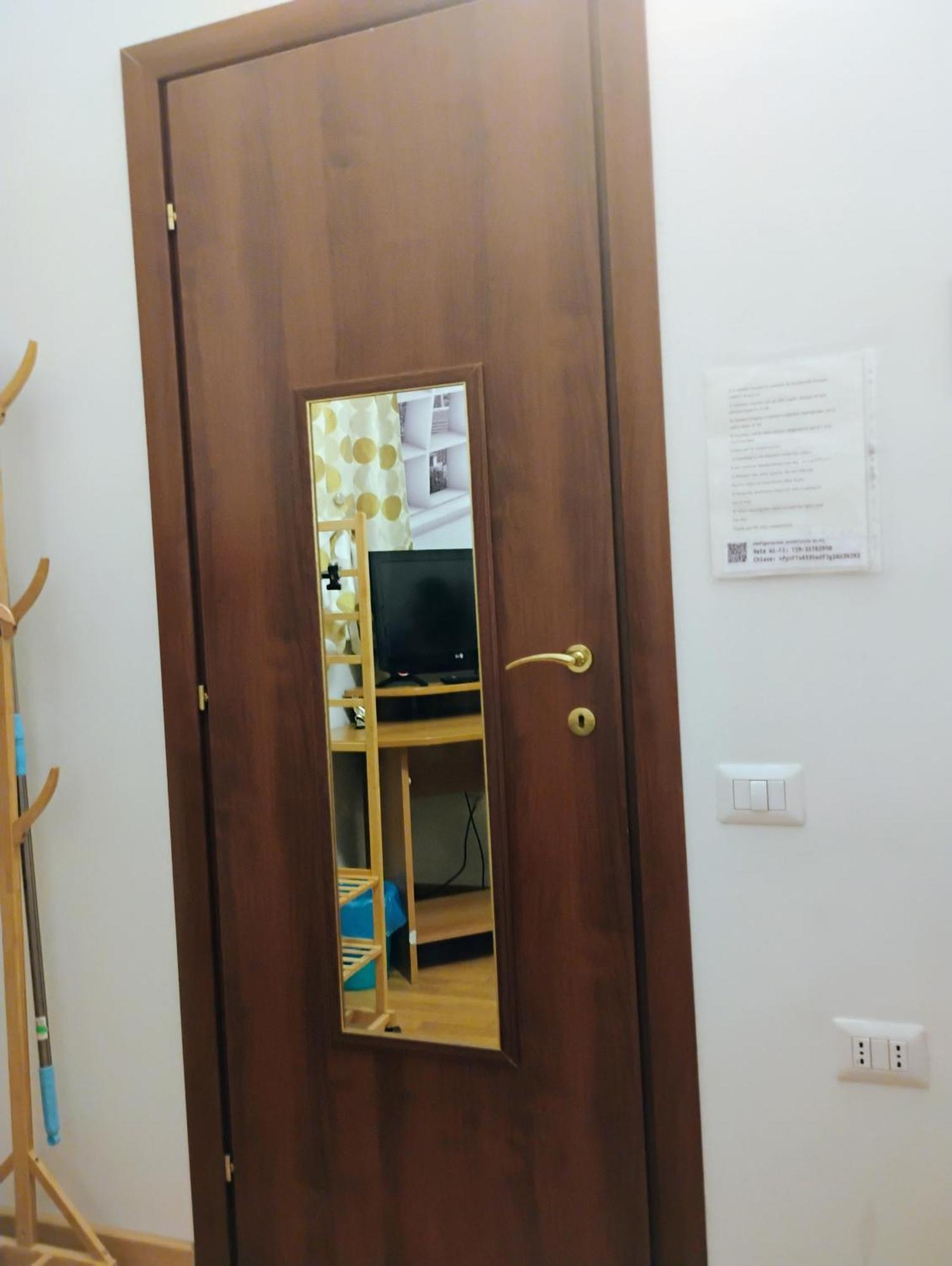 Castello Camera Privata, Nell'Appartamento Condiviso Cagliari Dış mekan fotoğraf